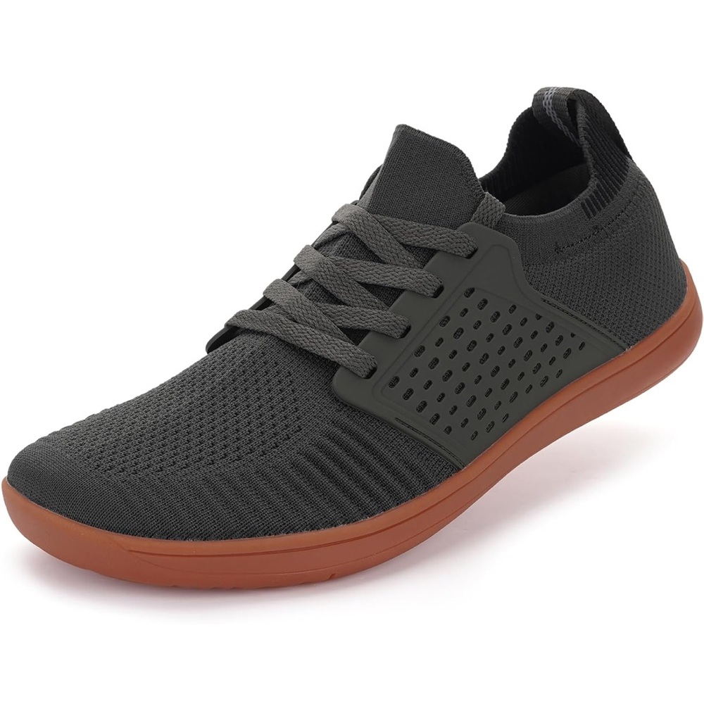 Barefoot trail running shoe